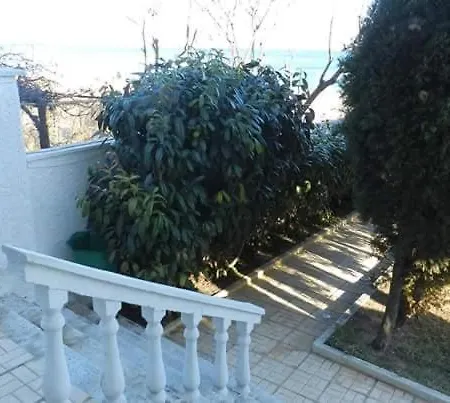 белиат замък White Castle Βάρνα